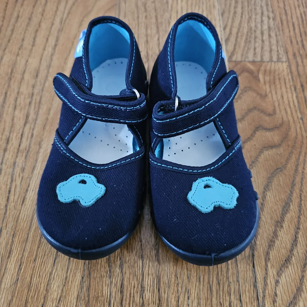 Like New RenBut Navy Blue Canvas European House Slippers For Boys Size 26 US 9